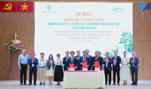 Bế mạc Khảo sát chính thức đánh giá chất lượng các chương trình đào tạo tại Trường ĐH Kinh tế - Luật, ĐHQG-HCM